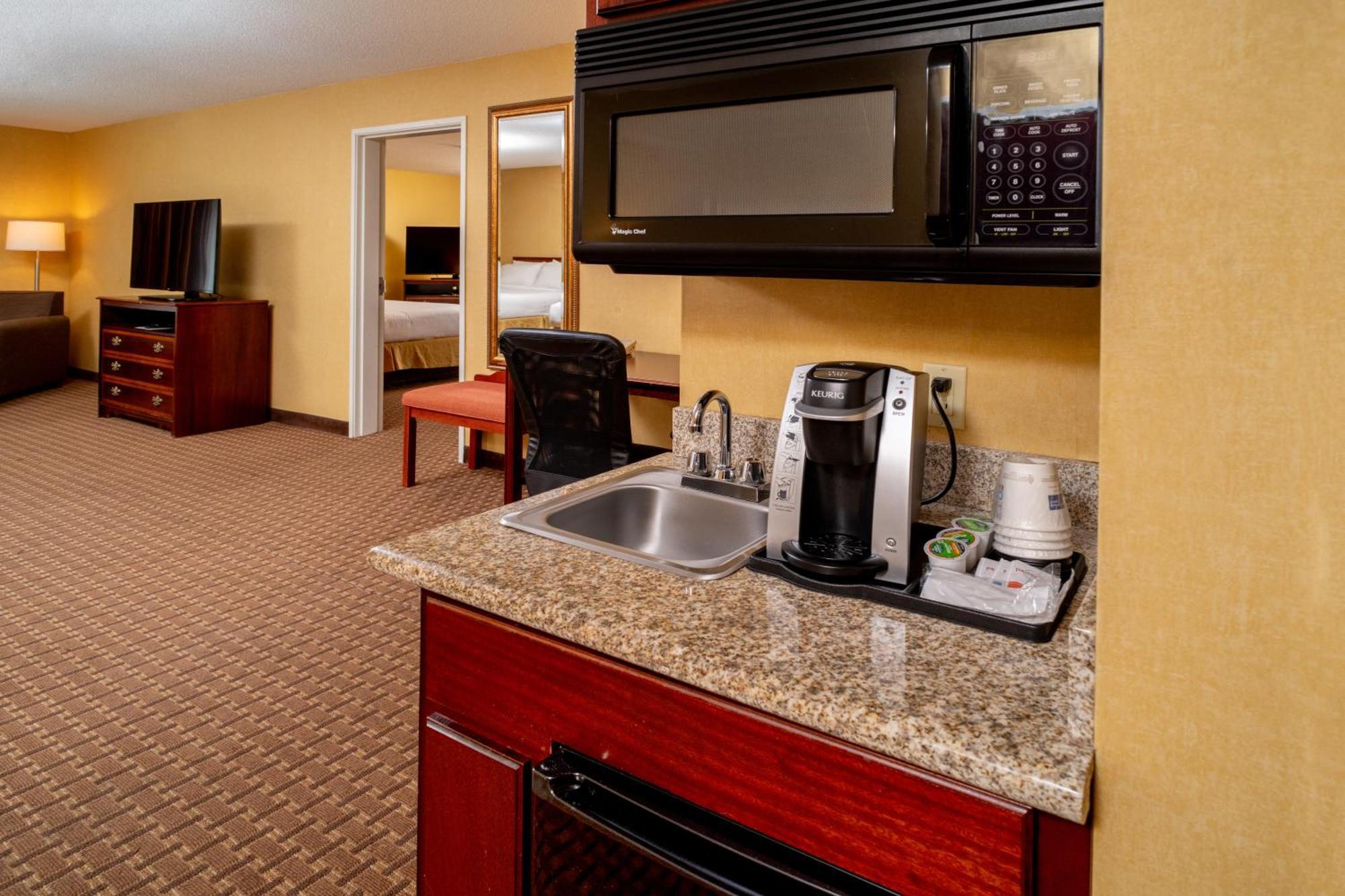 Holiday Inn Express And Suites Hazard By Ihg Luaran gambar