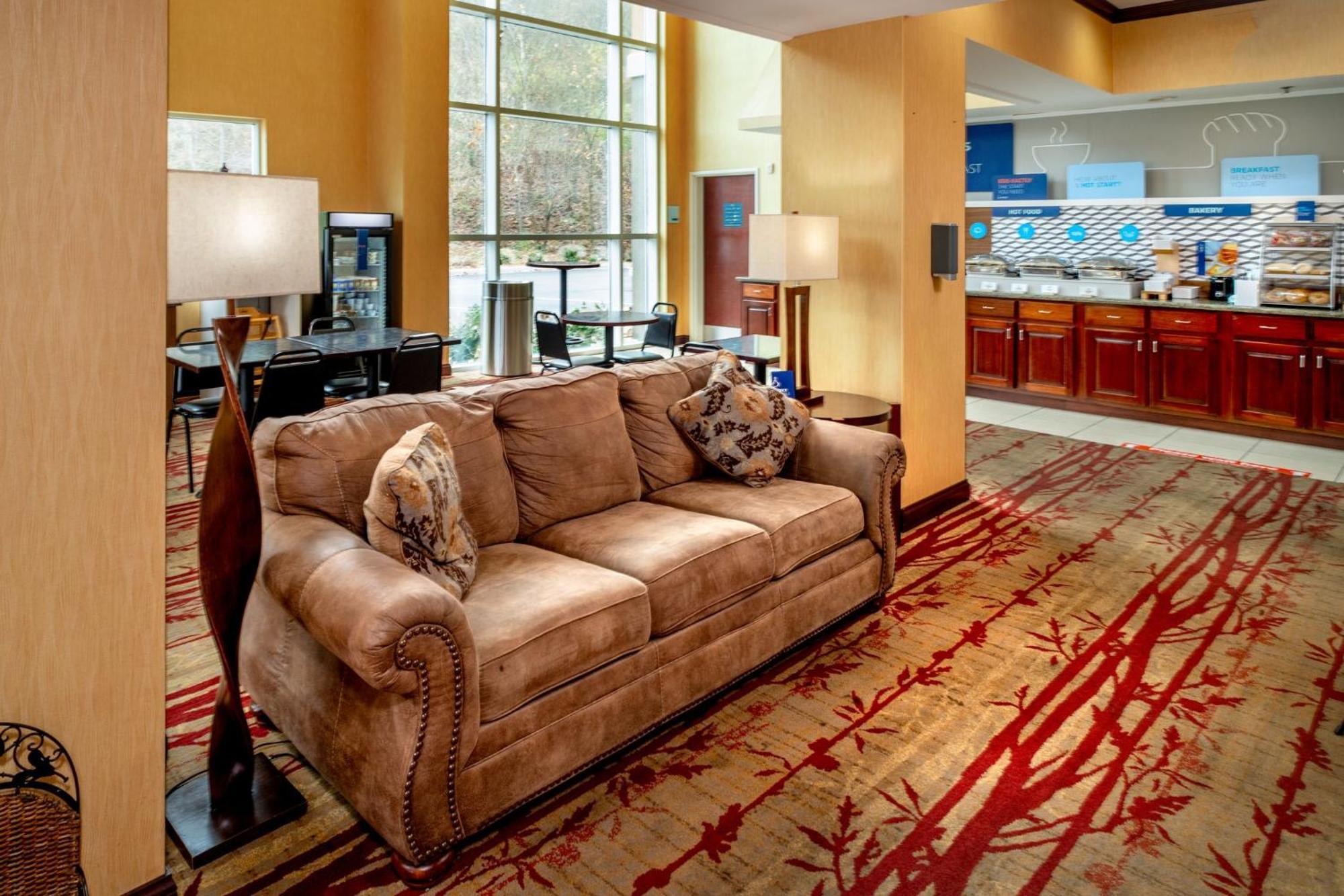 Holiday Inn Express And Suites Hazard By Ihg Luaran gambar