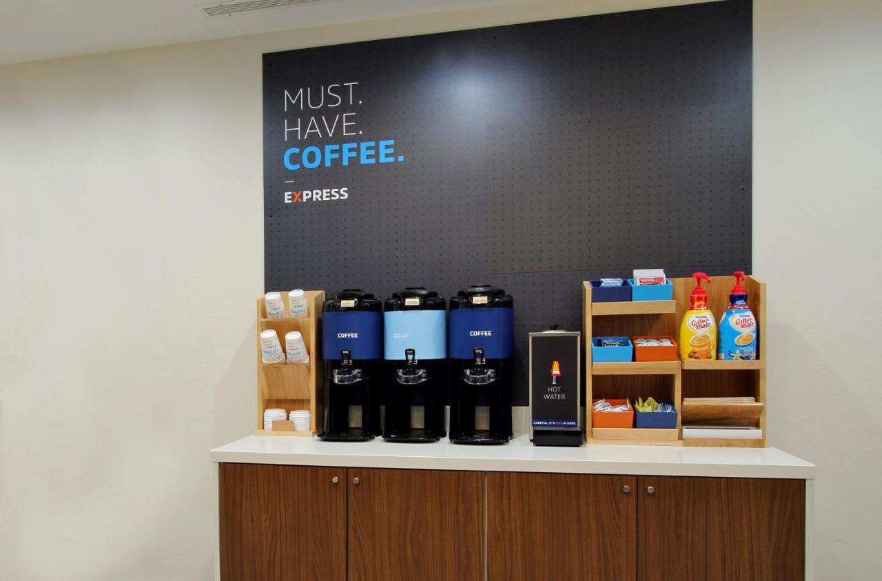 Holiday Inn Express And Suites Hazard By Ihg Luaran gambar